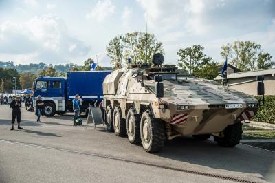 Stuttgart: THW laedt zum Tag der offenen Tuer und viele Besucher kamen